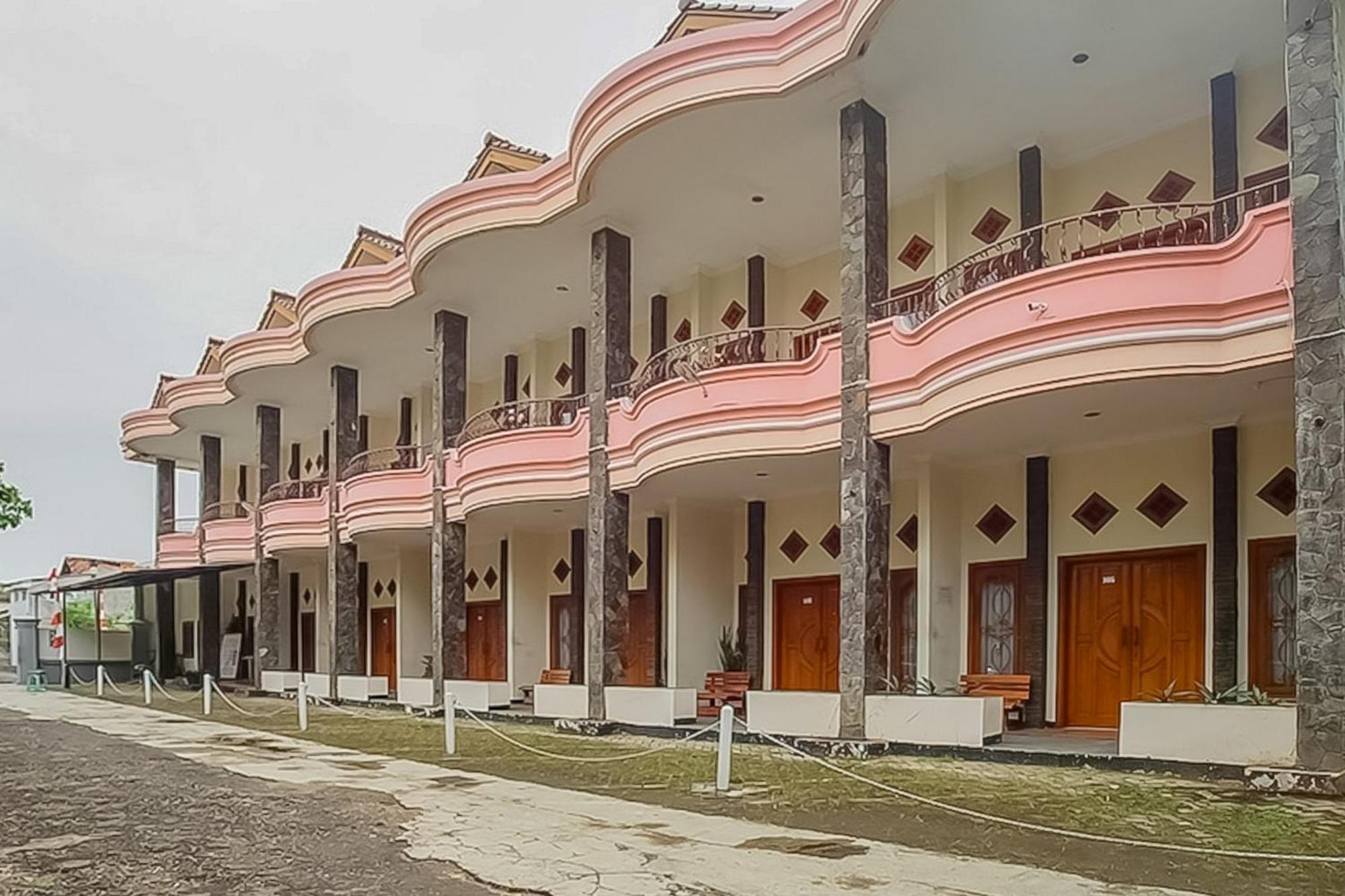 OYO 3406 Pandu Prima Guest House Syariah Bandung Luaran gambar